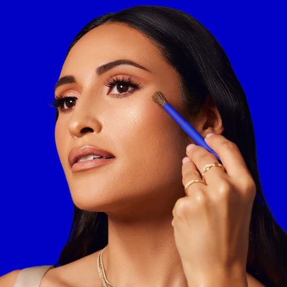 Treslúce Beauty Highlighter Palette in Lucete Glow (fair/light) - Picture 4 of 6